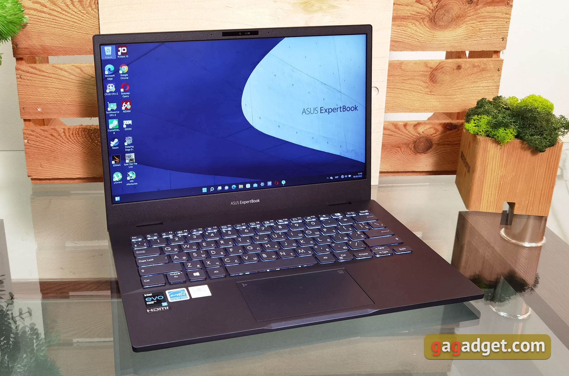 Recensione dell'ASUS ExpertBook B5: un portatile business affidabile con una durata della batteria impressionante-6