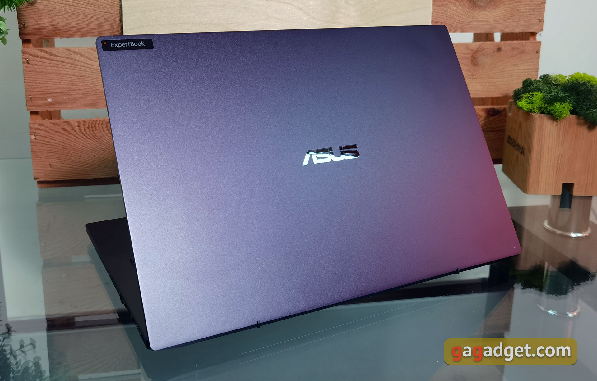 Recensione dell'ASUS ExpertBook B5: un portatile business affidabile con una durata della batteria impressionante-7