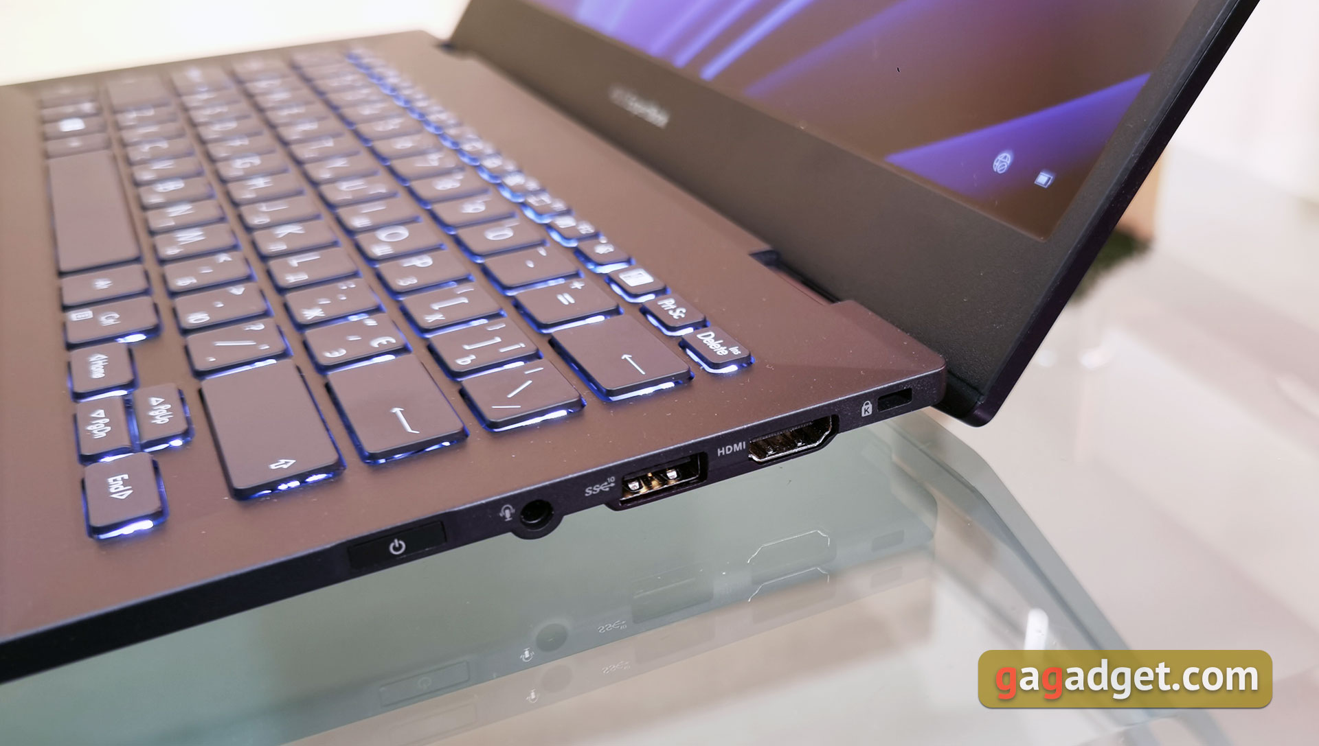 Recensione dell'ASUS ExpertBook B5: un portatile business affidabile con una durata della batteria impressionante-21