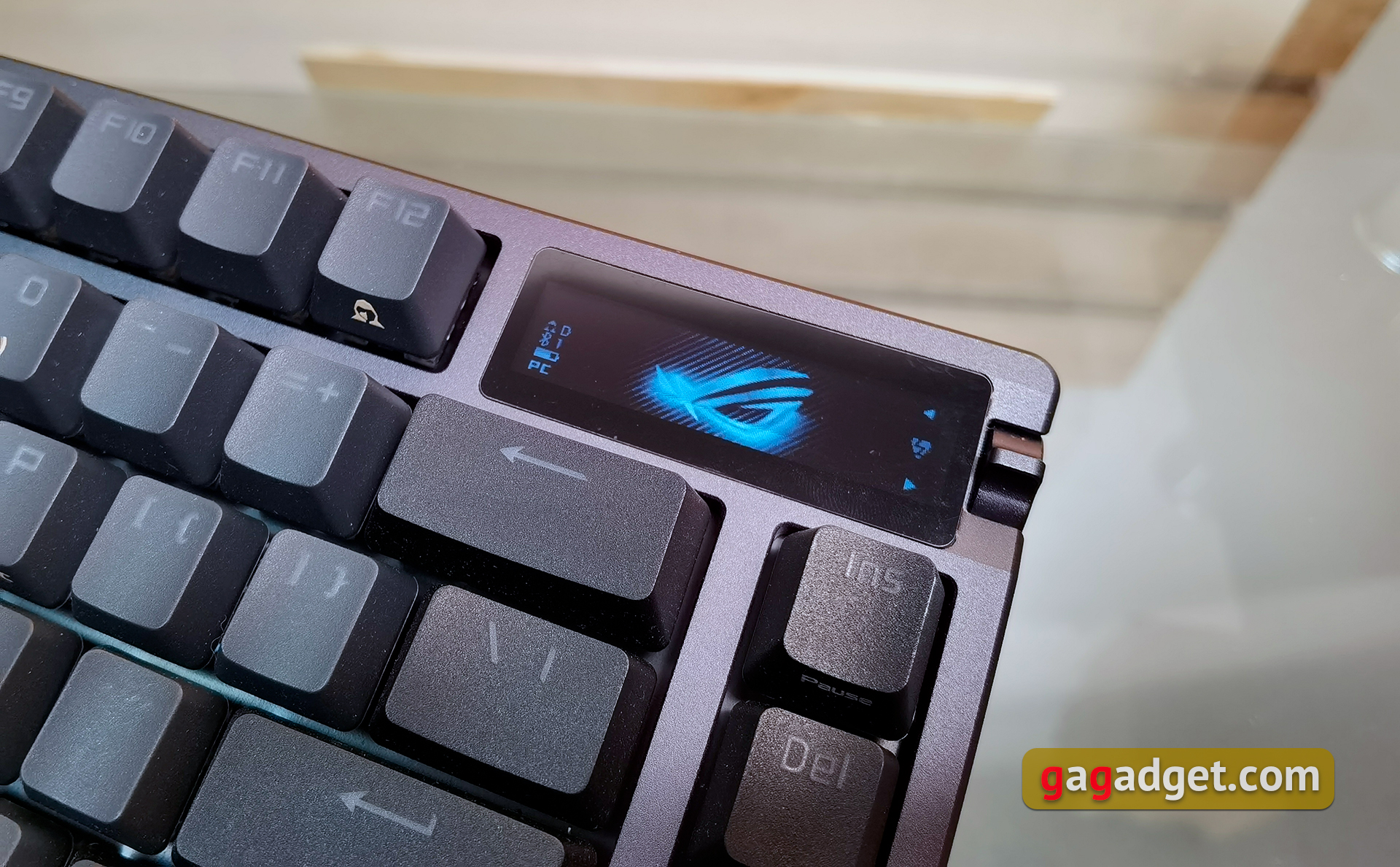 Recensione di ASUS ROG Azoth: una tastiera meccanica senza compromessi per i videogiocatori che non ti aspetti-53 Recensione di ASUS ROG Azoth: una tastiera meccanica senza compromessi per i videogiocatori che non ti aspetti-53