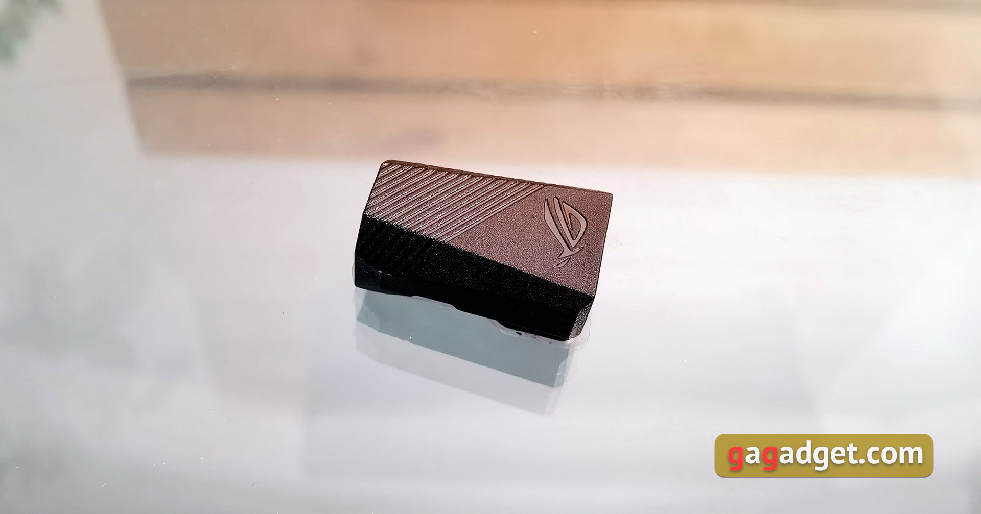 Recensione di ASUS ROG Azoth: una tastiera meccanica senza compromessi per i videogiocatori che non ti aspetti-46 Recensione di ASUS ROG Azoth: una tastiera meccanica senza compromessi per i videogiocatori che non ti aspetti-46