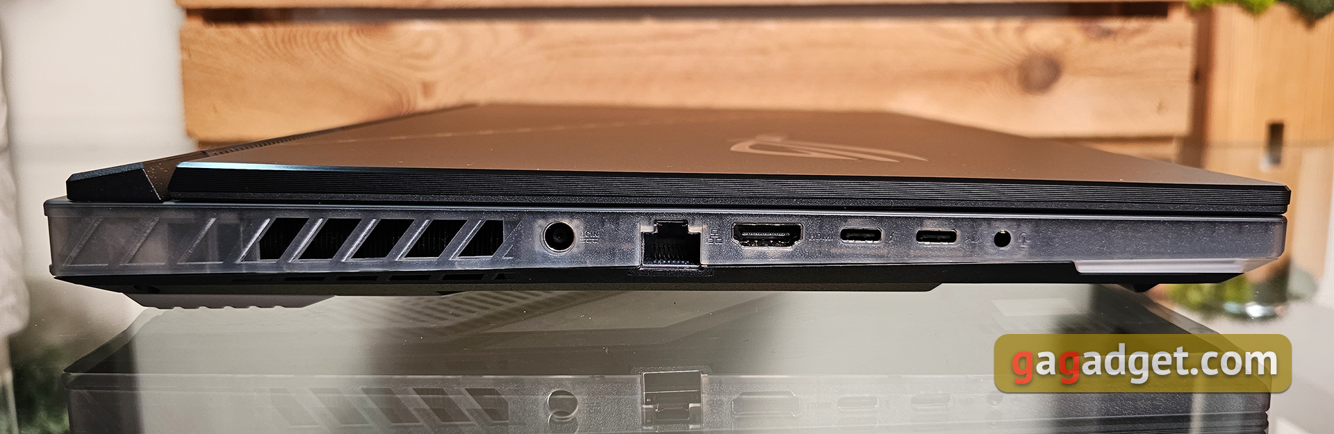 Recensione di ASUS ROG Strix SCAR 16 (2023): dominio totale sul campo di battaglia virtuale-16
