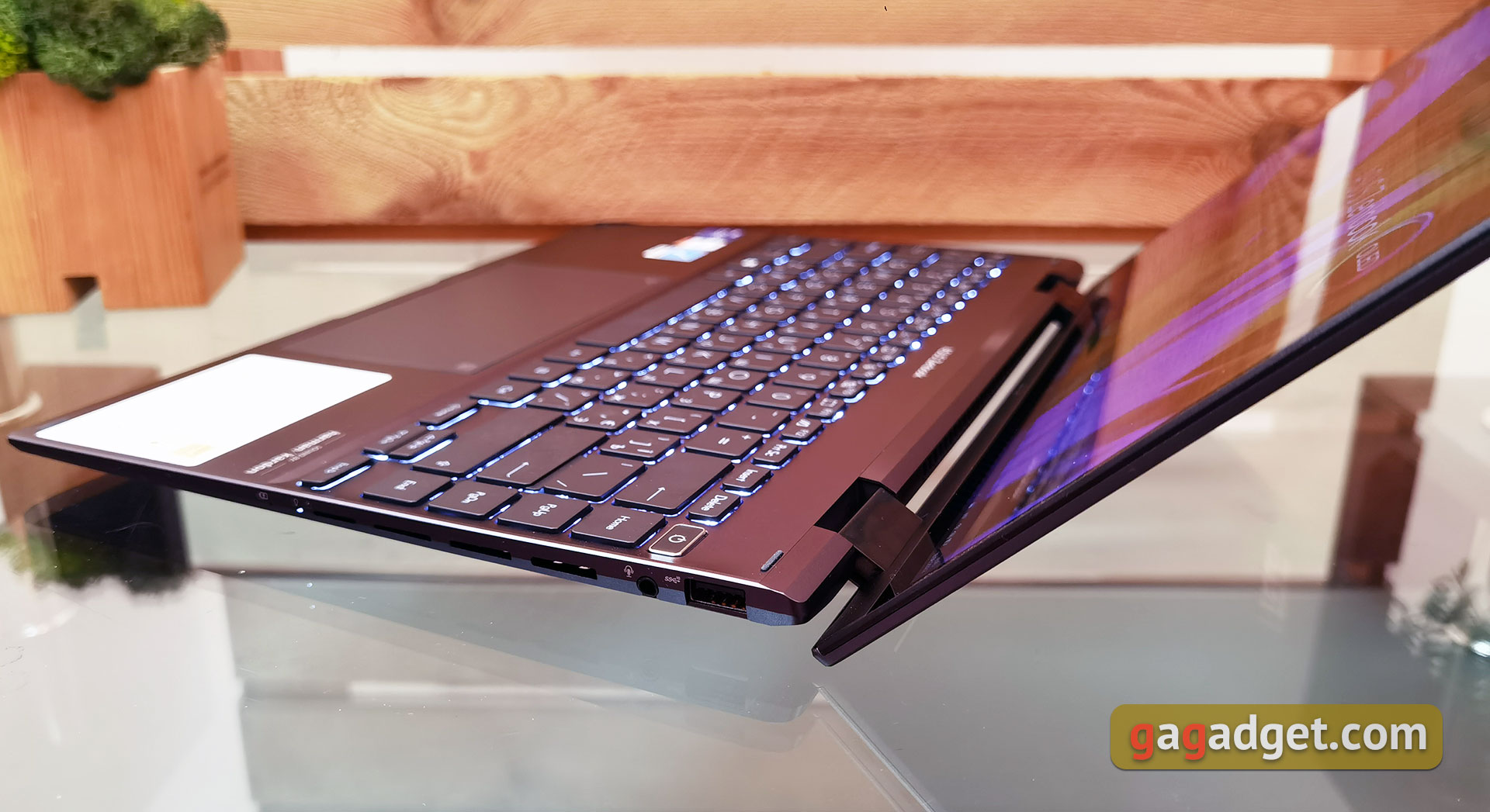 Recensione ASUS Zenbook 14 Flip OLED (UP5401E): potente Ultrabook Transformer con schermo OLED-23