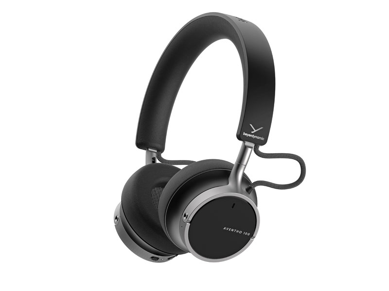 Vista prospettica delle cuffie Beyerdynamic Aventho 100 nere