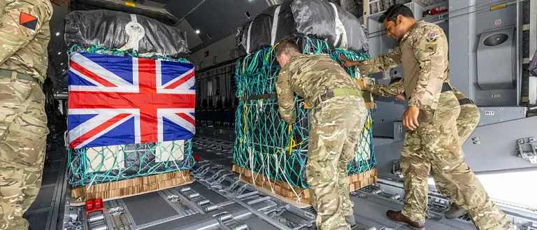 Illustrazione dell'esercito britannico L'esercito britannico, che fornisce assistenza militare all'Ucraina