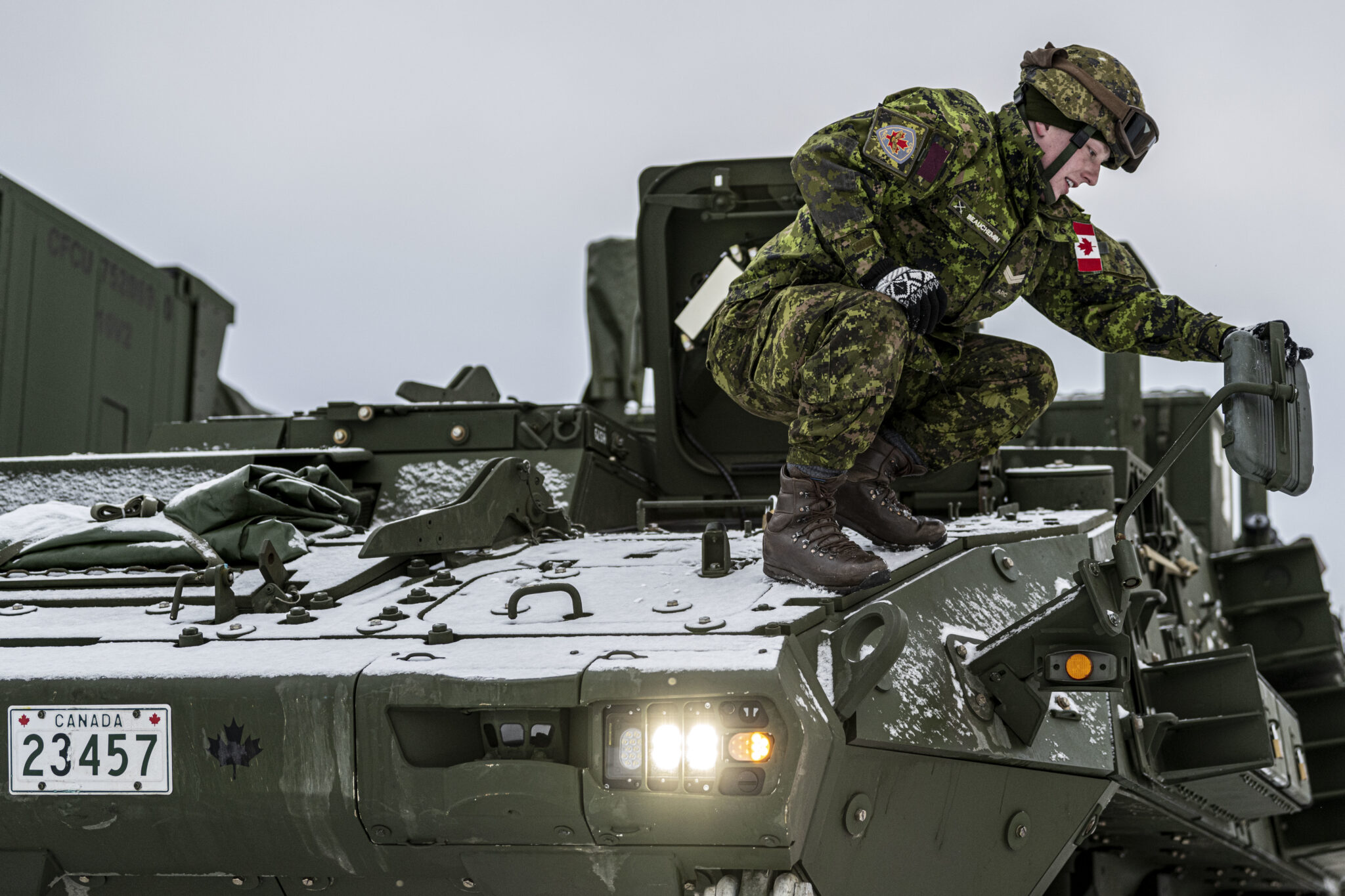 Un soldato canadese. Illustrazione: Aeronautica militare statunitense