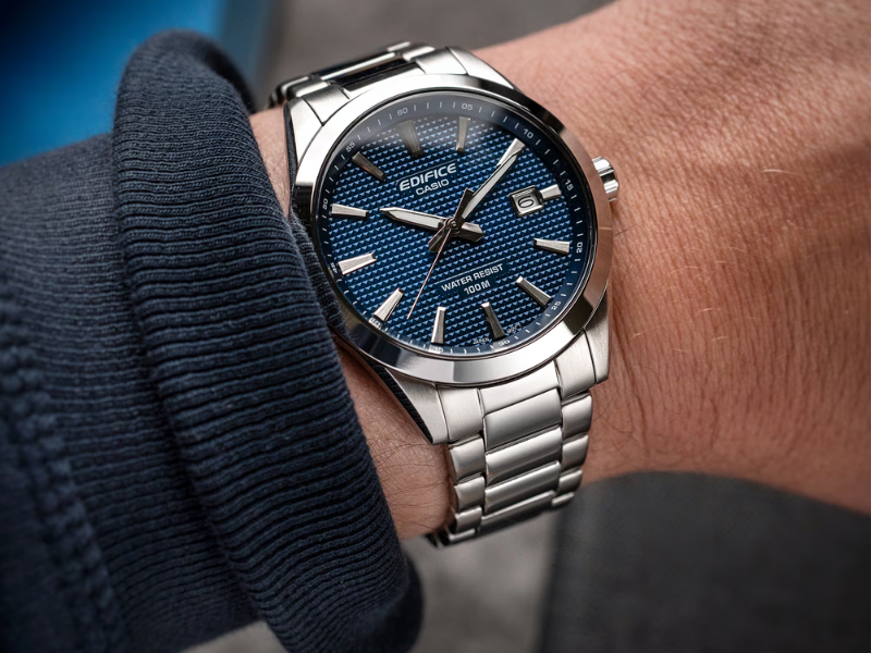 Casio Edifice EFV-160D. Illustrazione: Casio