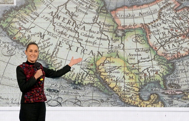 Claudia Sheinbaum con una mappa storica del Messico Claudia Sheinbaum con una mappa storica del Messico