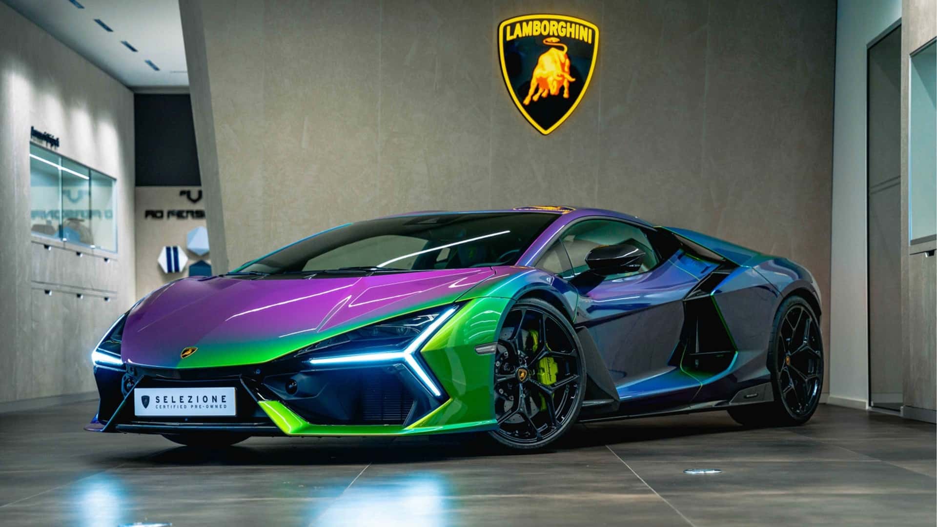 Lamborghini Revuelto con vernice cangiante