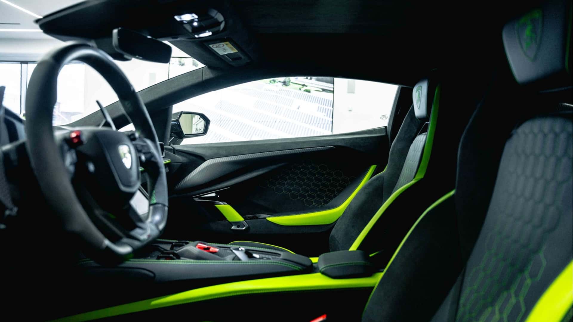 Interno Lamborghini Revuelto