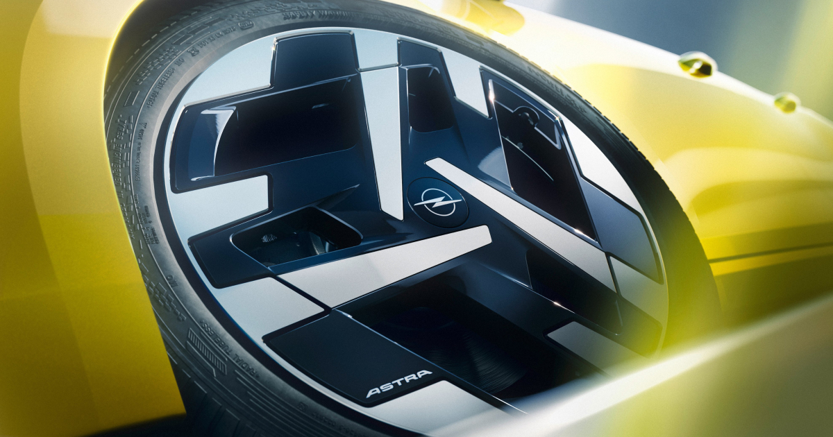 Parte frontale della nuova Opel Astra