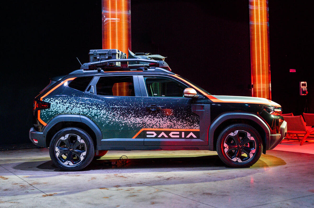 Dacia Duster Soul of Dakar, vista laterale Dacia Duster Soul of Dakar, vista laterale