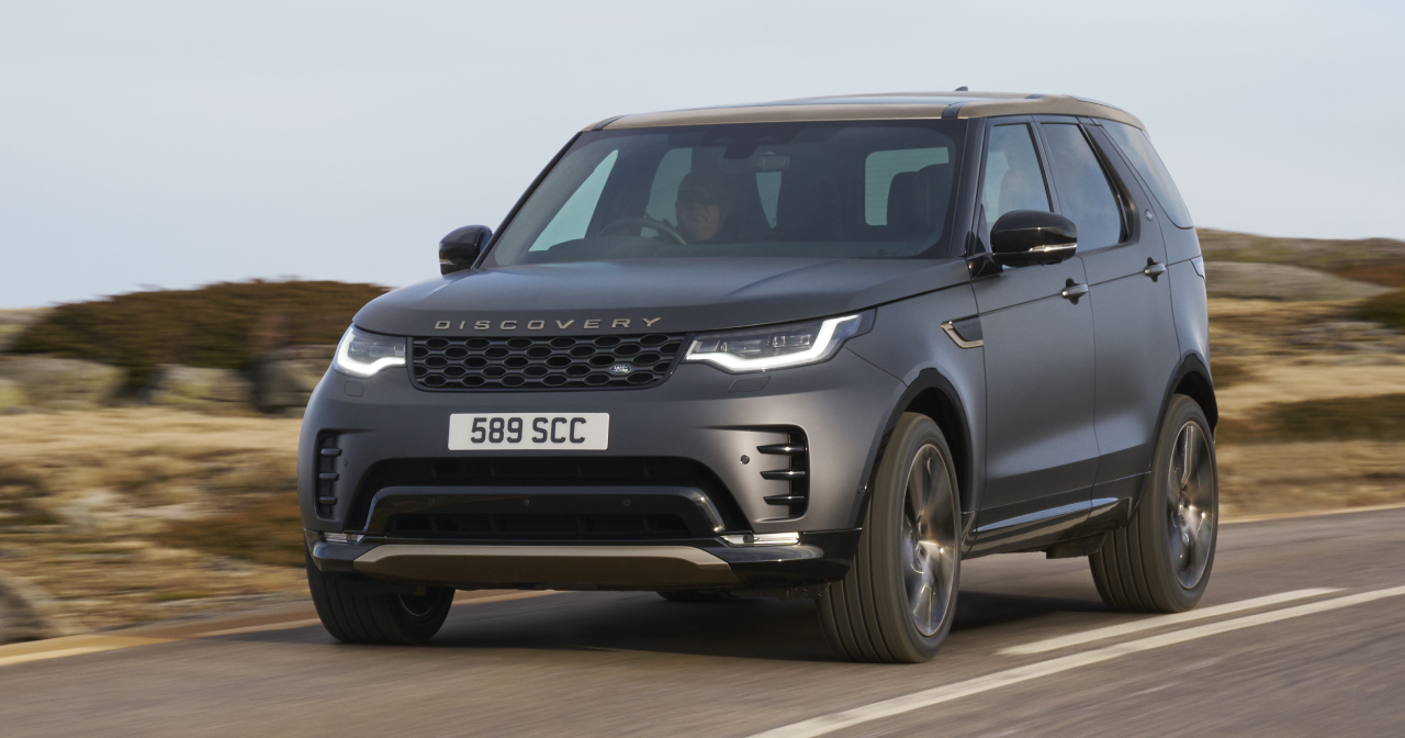 Il rinnovato Land Rover Discovery Tempest, vista frontale