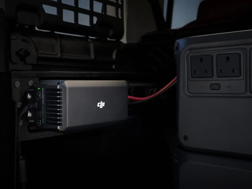 Caricabatterie da auto superveloce DJI Power 1kW Caricabatterie da auto superveloce DJI Power 1kW