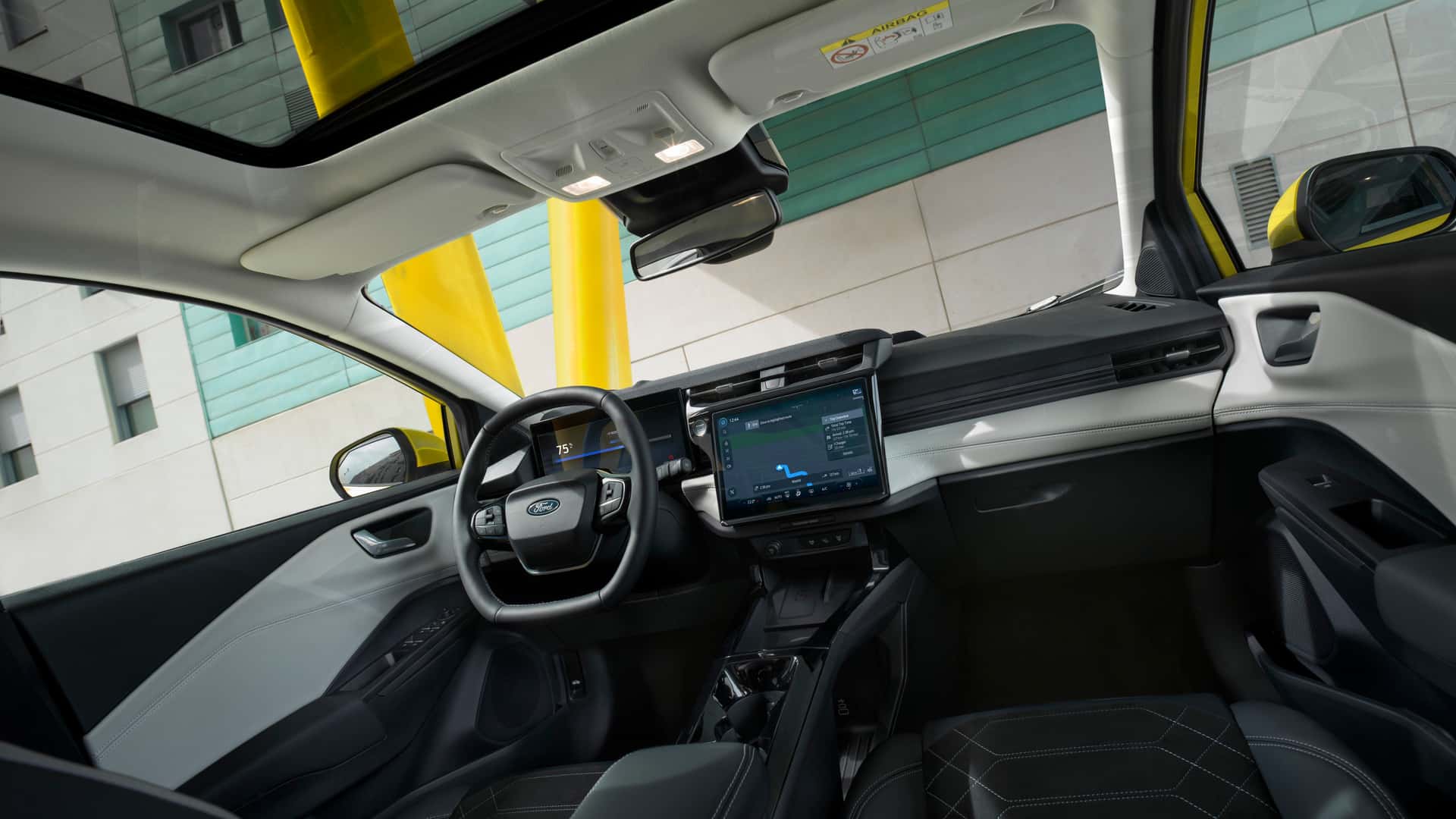 Ford Puma Gen-E in atmosfera neutra. Ford Puma Gen-E in atmosfera neutra.