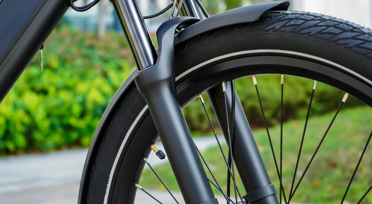 Vantaggi delle forcelle ammortizzate sulle bici elettriche