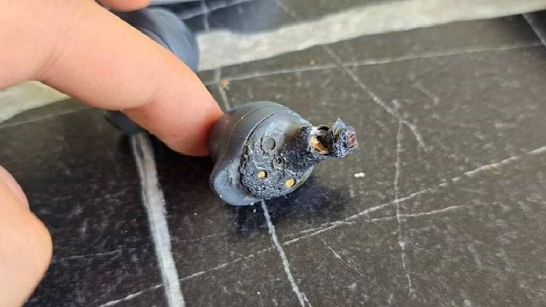 Inoltre, un'altra fobia: le nuove cuffie Galaxy Buds FE di Samsung sono esplose nelle orecchie di una ragazza, privandola dell'udito. Inoltre, un'altra fobia: le nuove cuffie Galaxy Buds FE di Samsung sono esplose nelle orecchie di una ragazza, privandola dell'udito.
