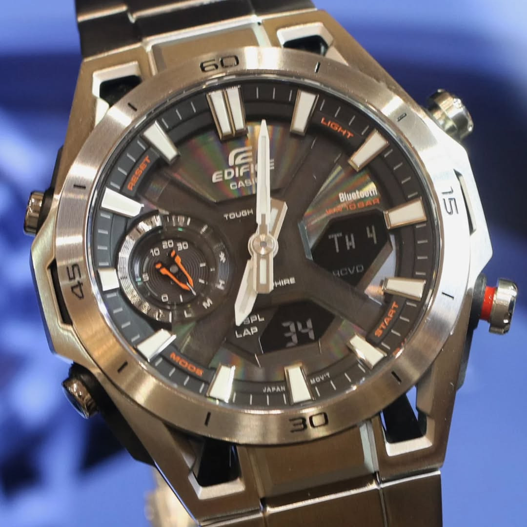 Orologio Casio Edifice Sospensione con quadrante multistrato