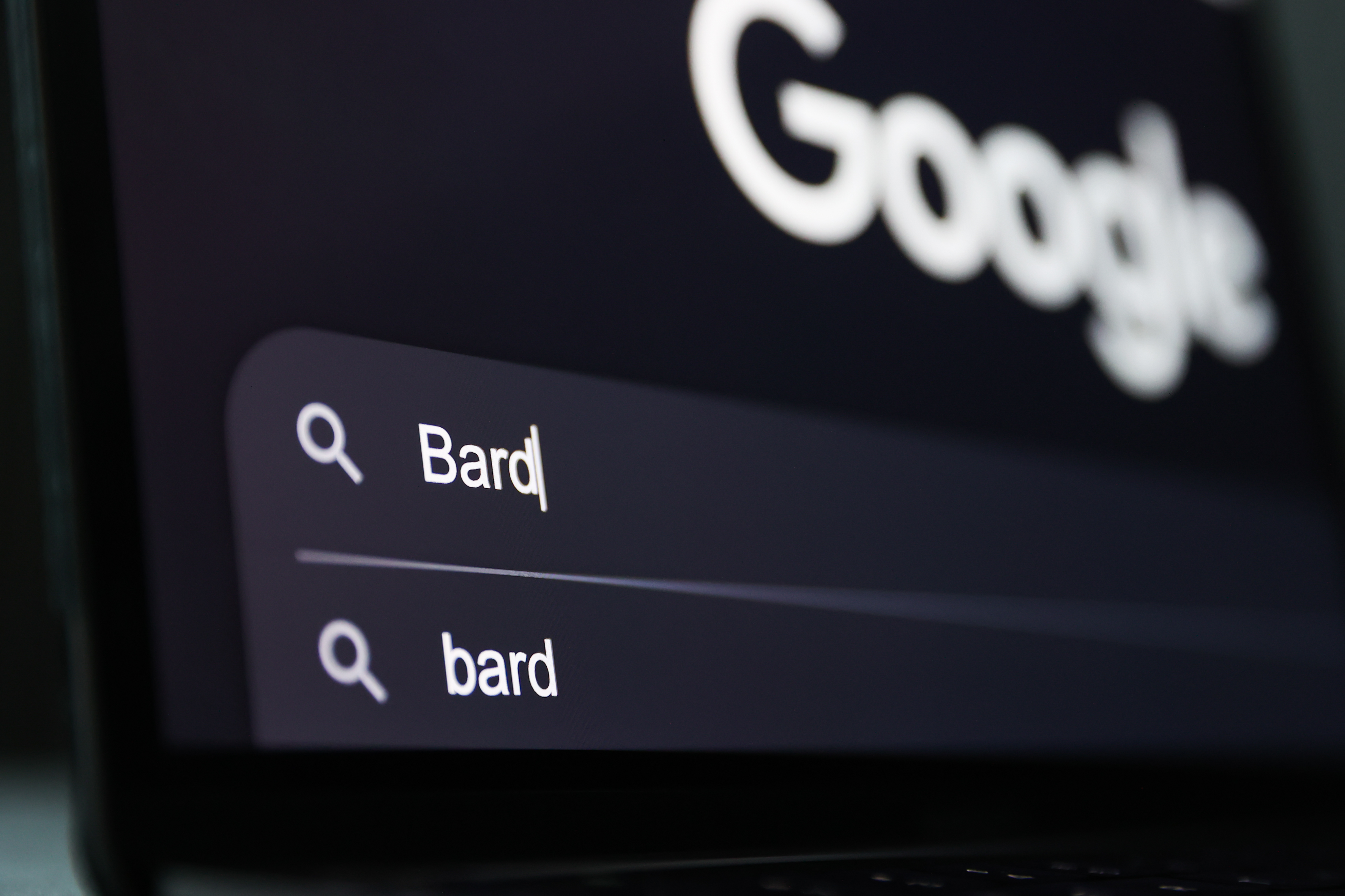 Google ha ampliato il suo programma di bug bounty per le vulnerabilità nei sistemi di IA generativa Google ha ampliato il suo programma di bug bounty per le vulnerabilità nei sistemi di IA generativa