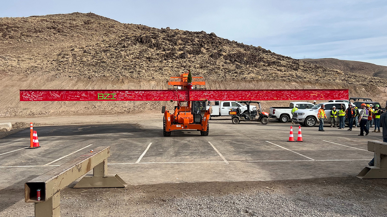 Uno scatto dal cantiere del Tesla Semi Uno scatto dal cantiere del Tesla Semi