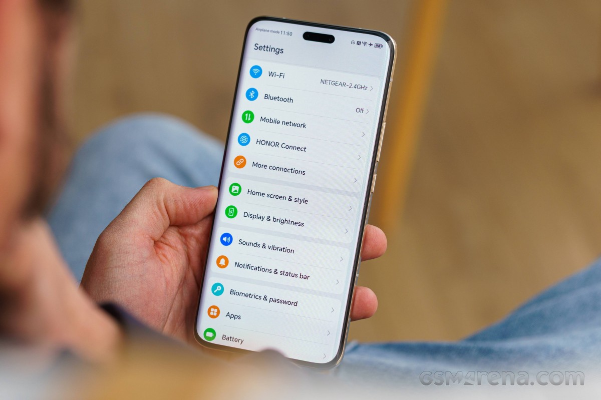 Honor Magic6 Pro. Illustrazione: gsmarena