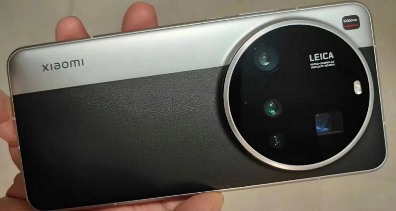 Foto del pannello posteriore di Xiaomi 15 Ultra