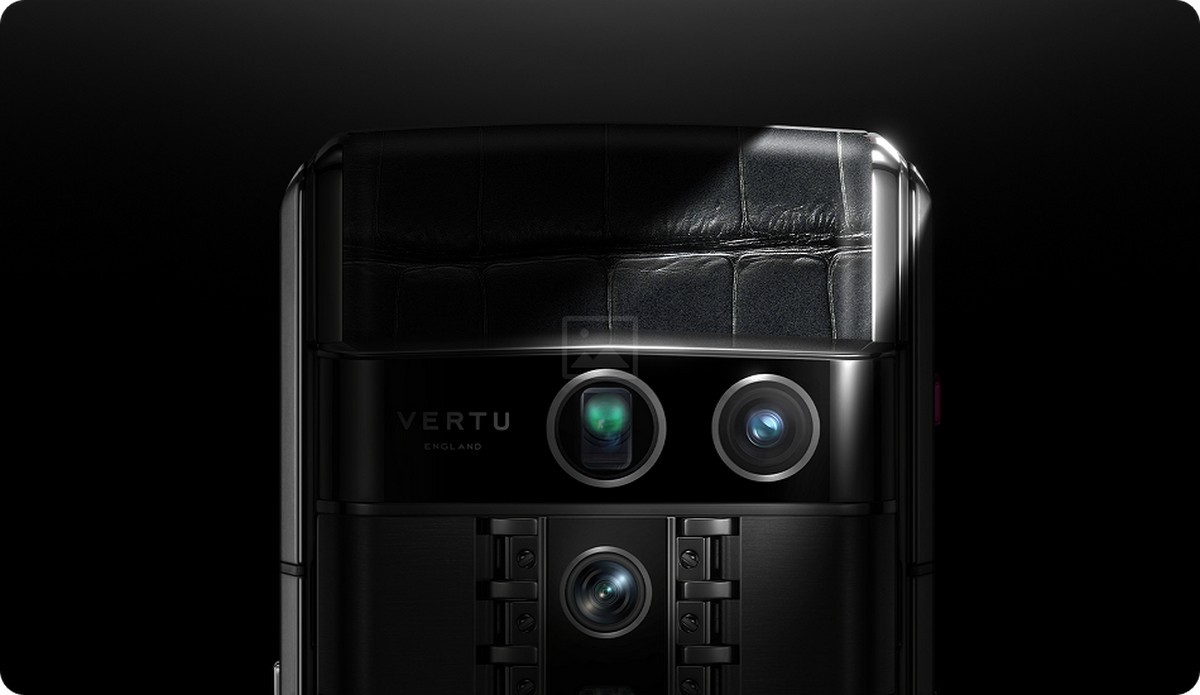 Retro di Vertu Agent Q - gsmarena_003
