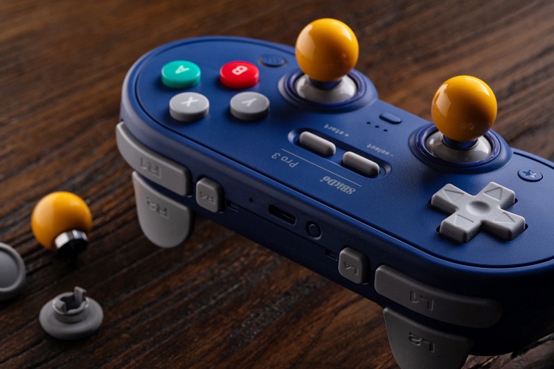 8BitDo Pro 3 controller 8BitDo Pro 3 controller