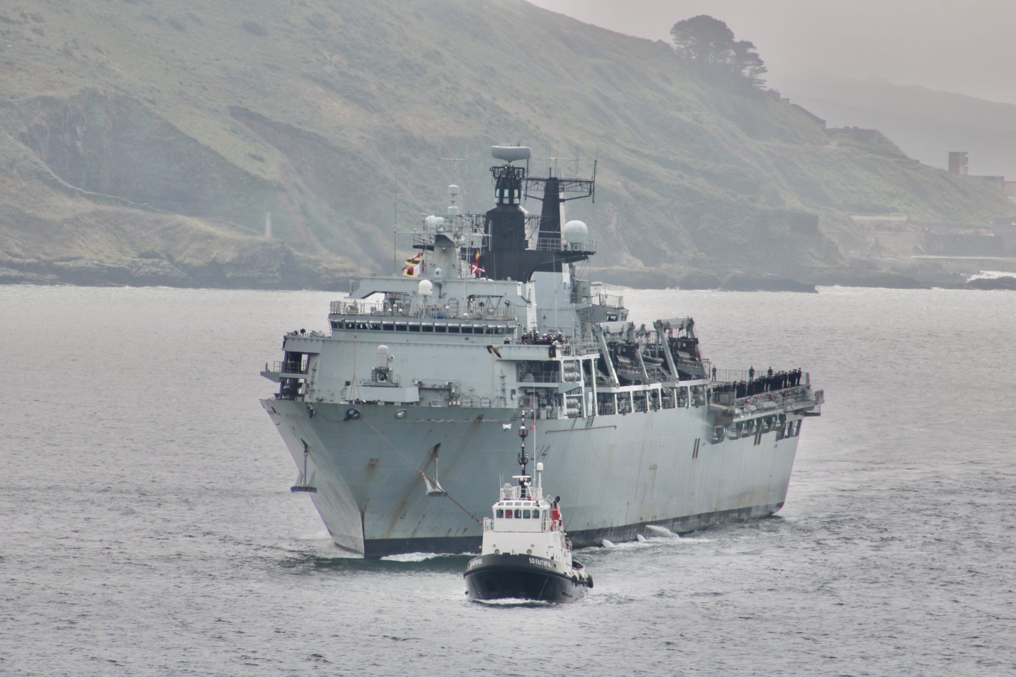Nave d'assalto anfibio britannica HMS Albion