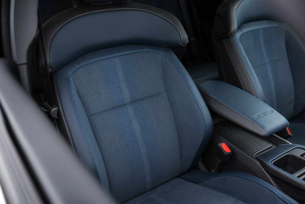 Interni Ford Mustang Mach-E California Special