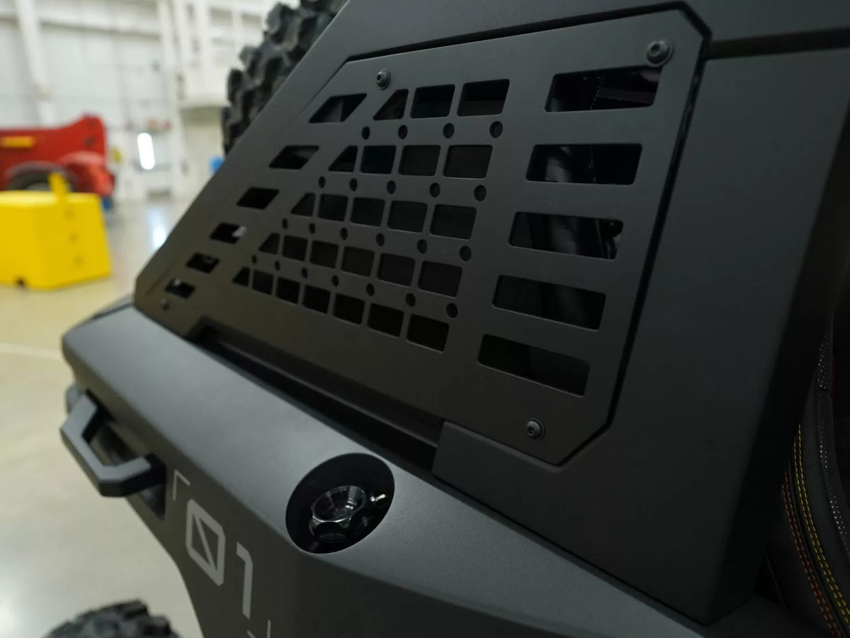 Abitacolo interno con quattro posti di Scion 01