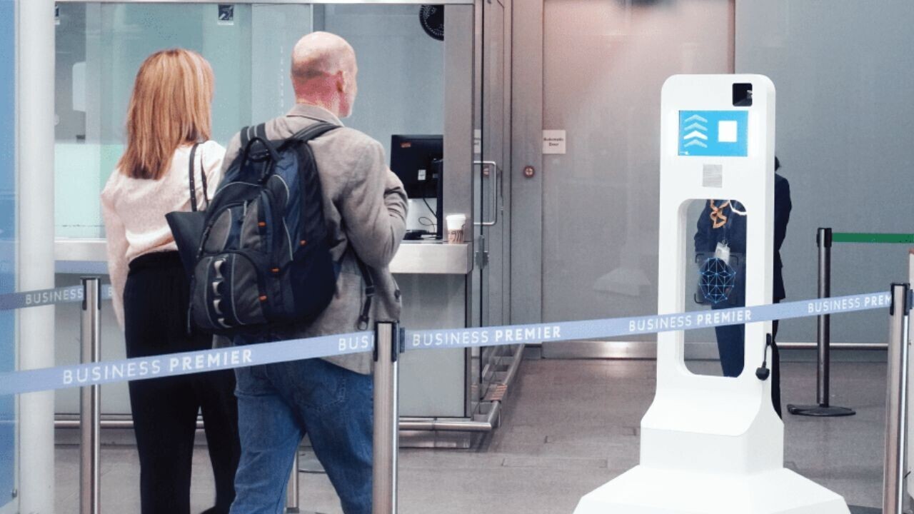 Il Regno Unito sperimenta un sistema di verifica facciale al posto dei passaporti, ma il lancio completo è rimandato Il Regno Unito sperimenta un sistema di verifica facciale al posto dei passaporti, ma il lancio completo è rimandato