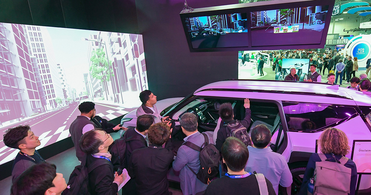 Kia EV9 con display olografico sul parabrezza al CES 2025