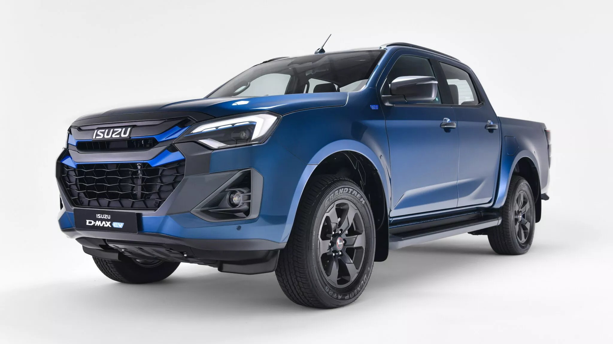 Immagine di Isuzu D-Max EV in Norwegian Blue con accenti neri