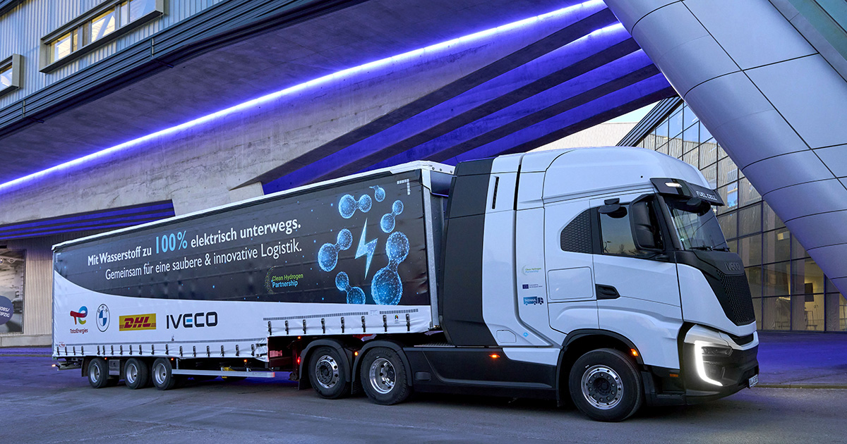 Camion IVECO S-eWay a celle a combustibile all'evento BMW Camion IVECO S-eWay a celle a combustibile all'evento BMW