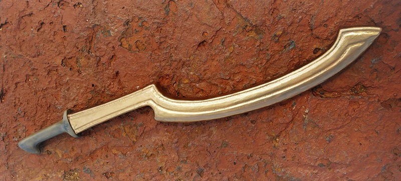 Illustrazione di un khopesh, una spada tradizionale egiziana