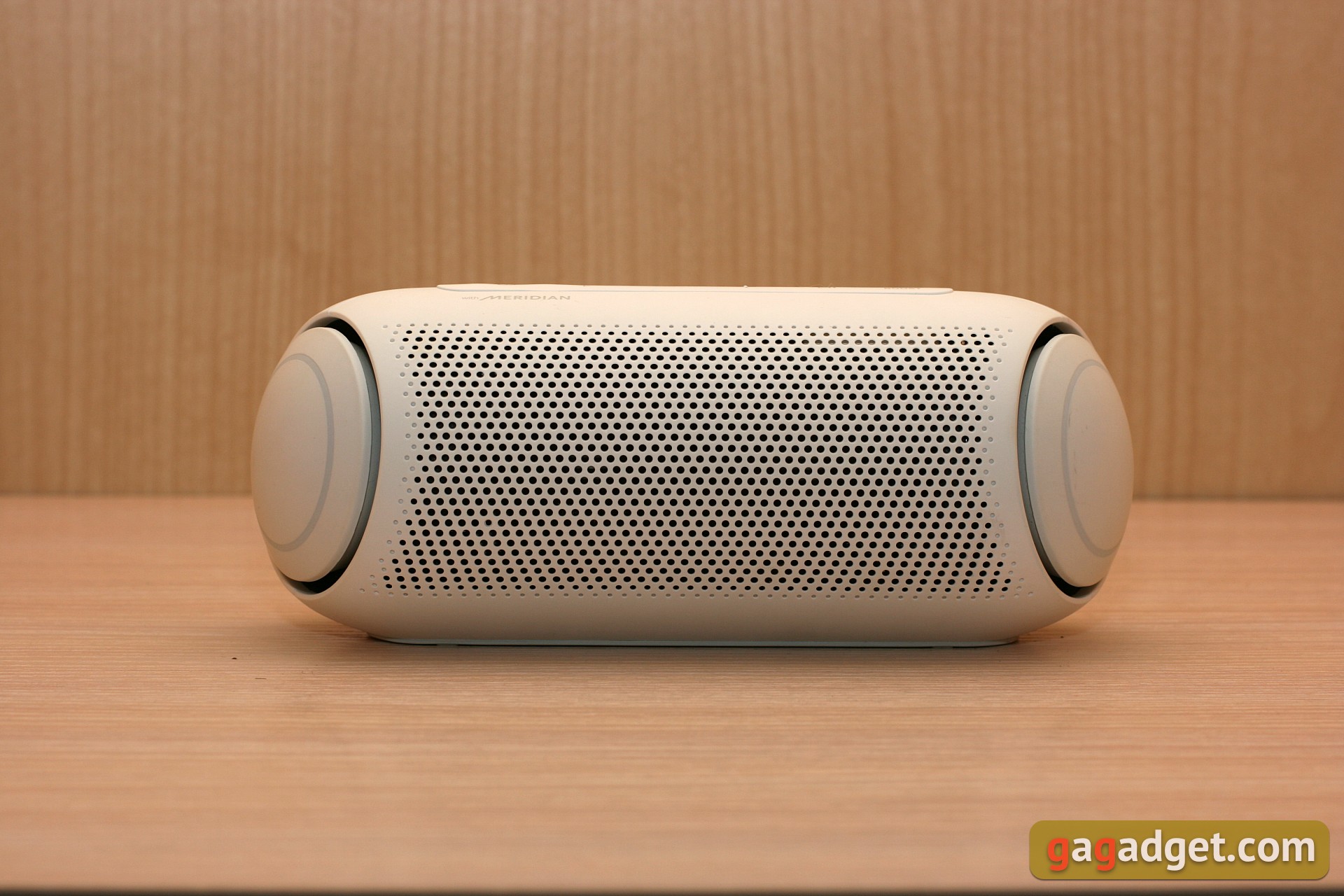 Panoramica della gamma di altoparlanti Bluetooth LG XBOOM Go: il magico pulsante "Sound Boost-20 Panoramica della gamma di altoparlanti Bluetooth LG XBOOM Go: il magico pulsante "Sound Boost-20