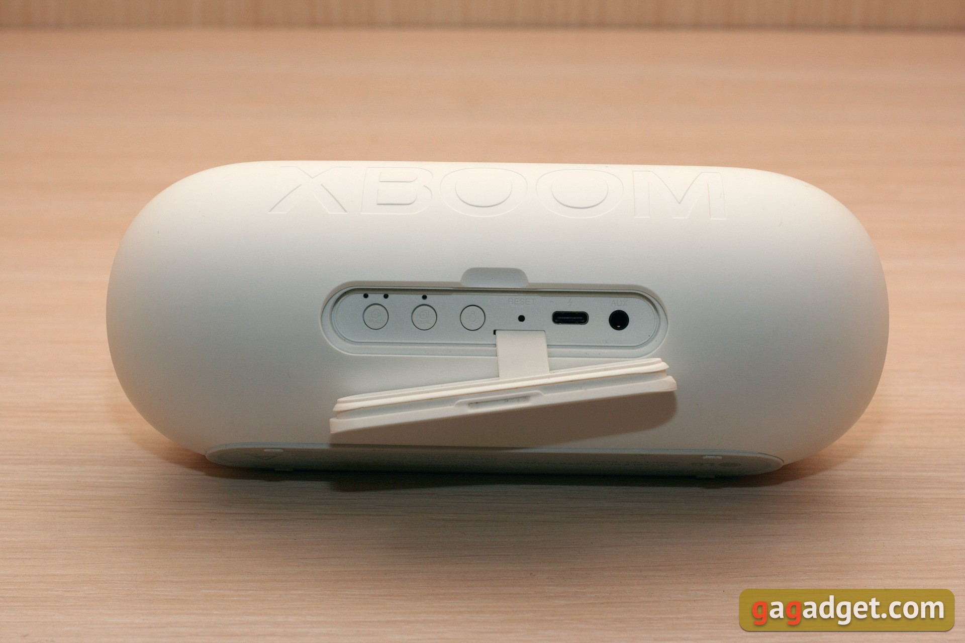 Panoramica della gamma di altoparlanti Bluetooth LG XBOOM Go: il magico pulsante "Sound Boost-24 Panoramica della gamma di altoparlanti Bluetooth LG XBOOM Go: il magico pulsante "Sound Boost-24