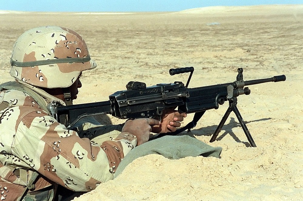 M249 durante la Guerra del Golfo. Illustrazione: Reddit