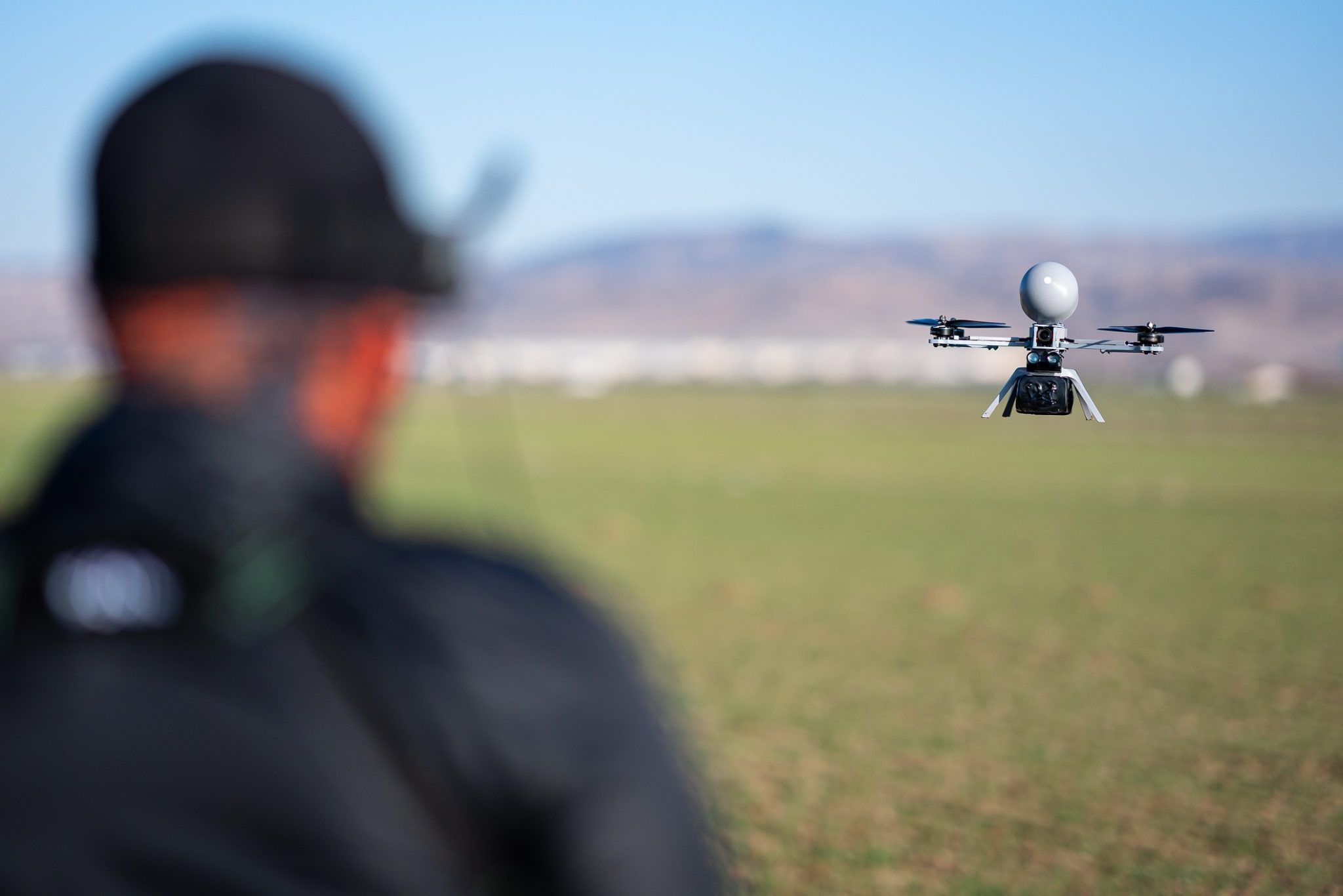 Il drone MERKÜT FPV in volo