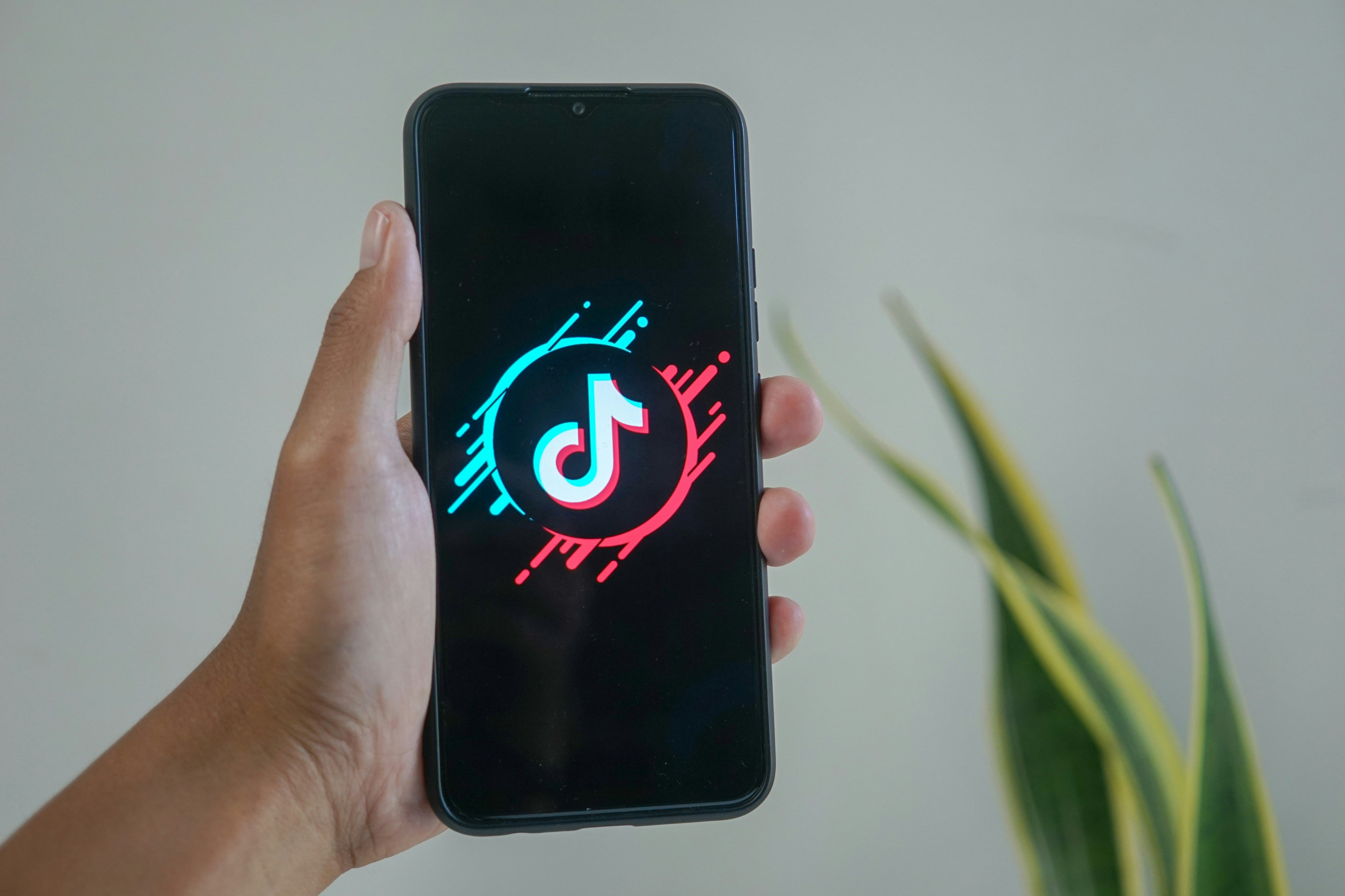 TikTok sta testando una funzione di generazione di canzoni basata sull'intelligenza artificiale TikTok sta testando una funzione di generazione di canzoni basata sull'intelligenza artificiale