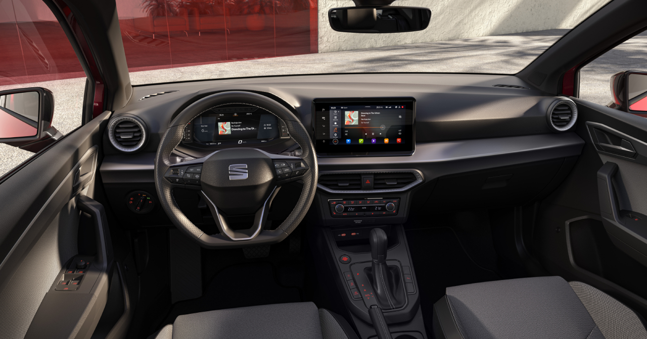 Vista posteriore e sedili anteriori del nuovo Seat Ibiza