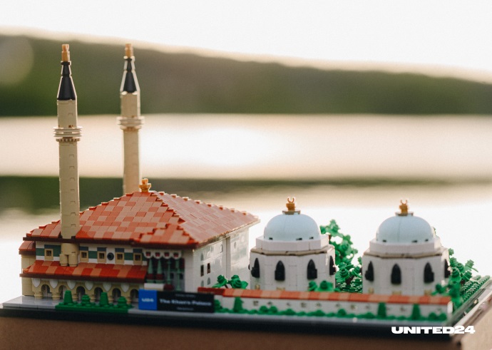 Lego Creators insieme alla piattaforma United24 ha presentato set esclusivi dedicati ai principali monumenti architettonici dell'Ucraina-3 Lego Creators insieme alla piattaforma United24 ha presentato set esclusivi dedicati ai principali monumenti architettonici dell'Ucraina-3