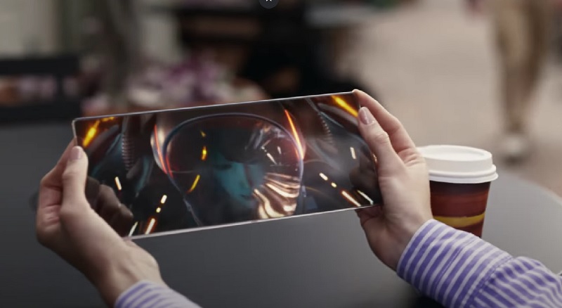 Uno sguardo al futuro: Sony ha mostrato come potrebbero essere i gamepad, gli smartphone, le cuffie VR, il cinema 3D e la tecnologia di gioco tra dieci anni.-4 Uno sguardo al futuro: Sony ha mostrato come potrebbero essere i gamepad, gli smartphone, le cuffie VR, il cinema 3D e la tecnologia di gioco tra dieci anni.-4