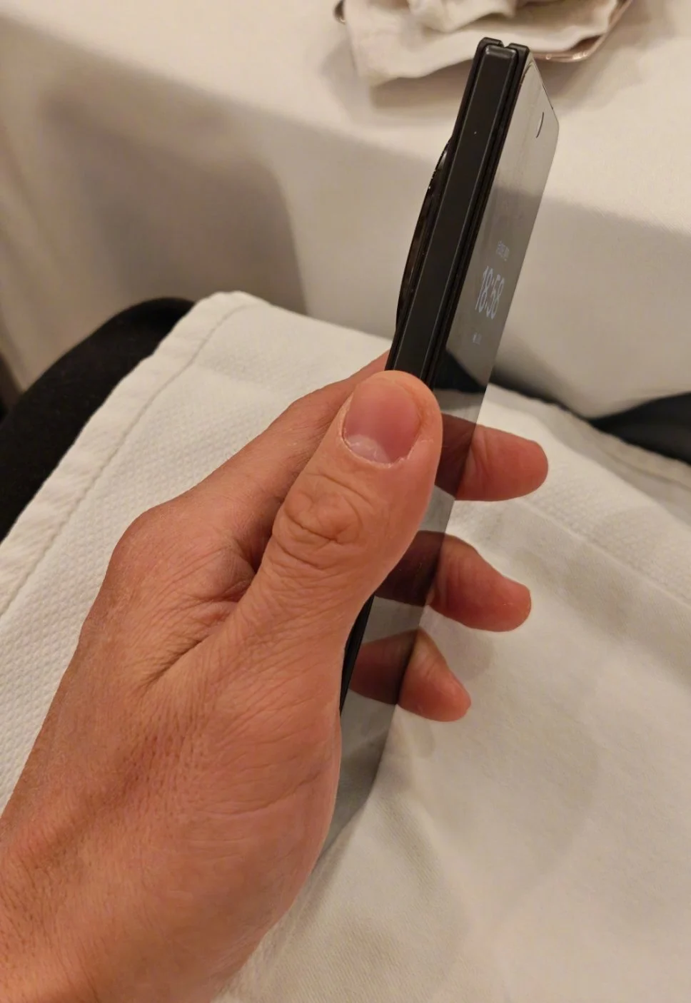 Oppo Find N5: immagine del modulo della fotocamera posteriore