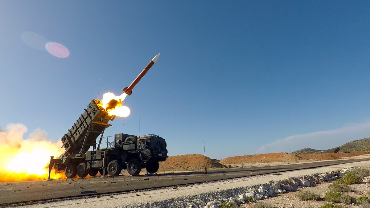 La Romania trasferisce altri sistemi di difesa aerea Patriot all'Ucraina La Romania trasferisce altri sistemi di difesa aerea Patriot all'Ucraina