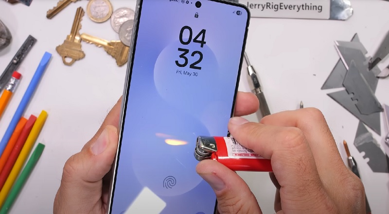 Verifica della resistenza di Samsung Galaxy S25 Edge