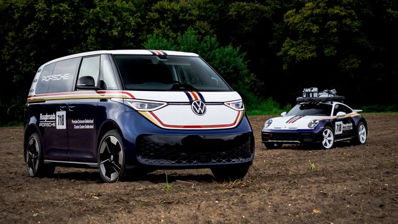 Porsche 911 Dakar con furgone VW ID. Buzz Porsche 911 Dakar con furgone VW ID. Buzz