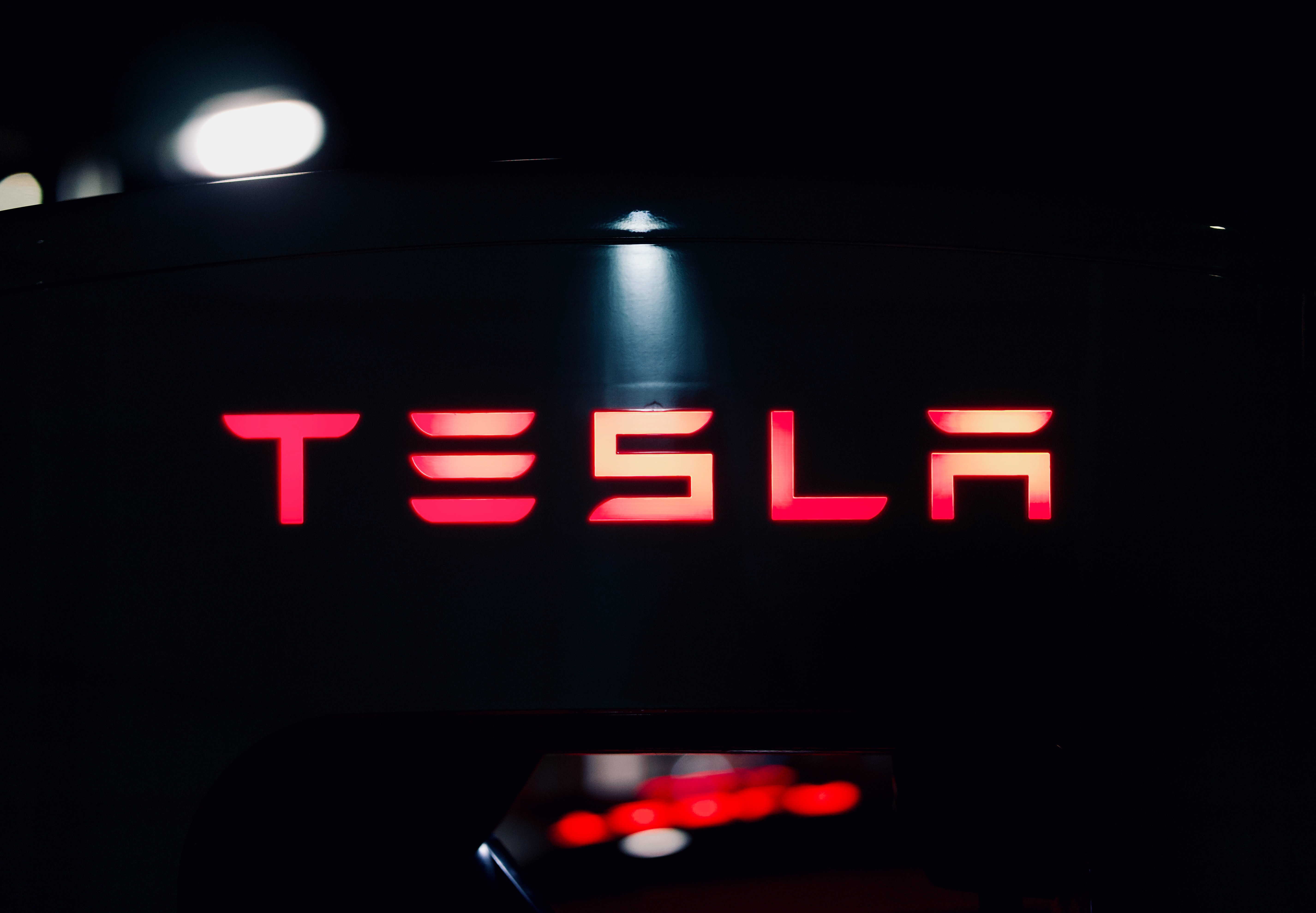 Il Dipartimento di Giustizia degli Stati Uniti ha chiesto a Tesla di fornire documenti sulle funzioni di guida autonoma Autopilot e FSD. Il Dipartimento di Giustizia degli Stati Uniti ha chiesto a Tesla di fornire documenti sulle funzioni di guida autonoma Autopilot e FSD.