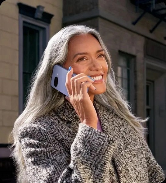 Unità fotocamera compatta sul Google Pixel 9a Unità fotocamera compatta sul Google Pixel 9a